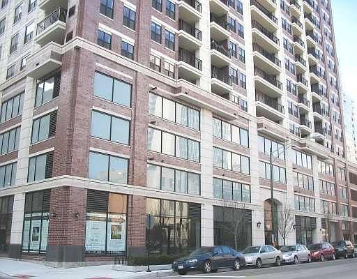 1st image of 451 W Huron #1304
