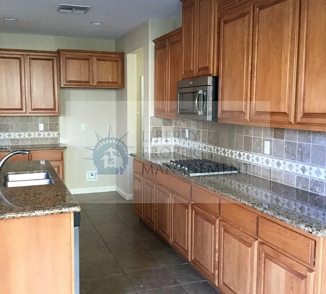 4242 Arthur Mace Dr — Photo 4