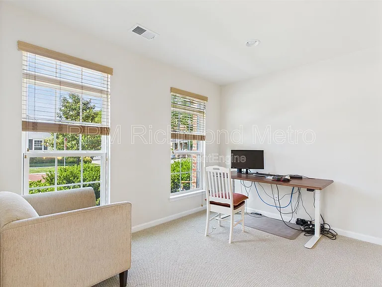 2200 Liesfeld Pkwy — Photo 8