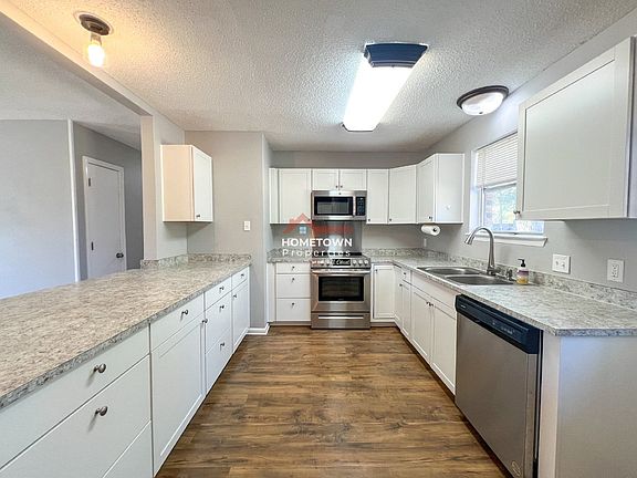5th image of 5430 Jenny Cir