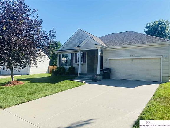 2nd image of 2220 N 163rd St