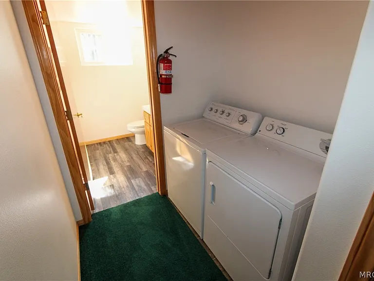 442 Salem Dr — Photo 30