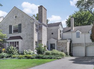 526 Greenwood Ave, Kenilworth, IL