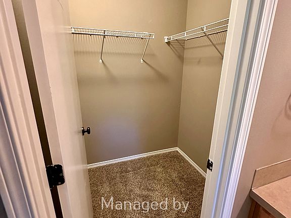 4th image of 4240 Edgewater Blvd NE