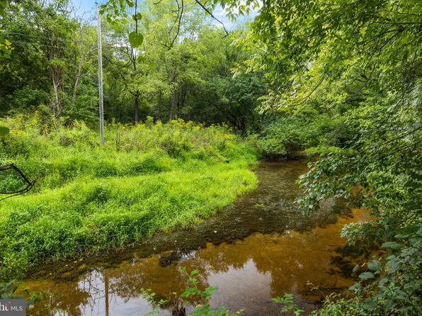 Guinea Bridge Rd, Purcellville, VA 20132