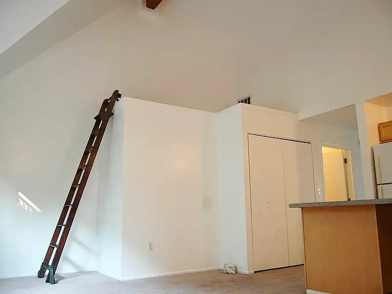 26 Forrest St #2 — Photo 4