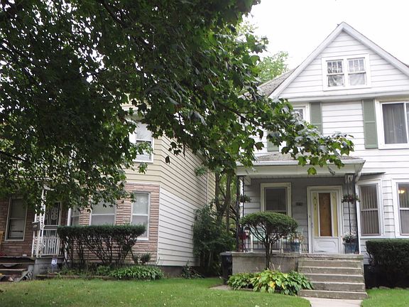 4th image of 3765 Iroquois St