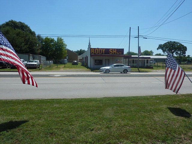 1st image of 205 W Royall Blvd