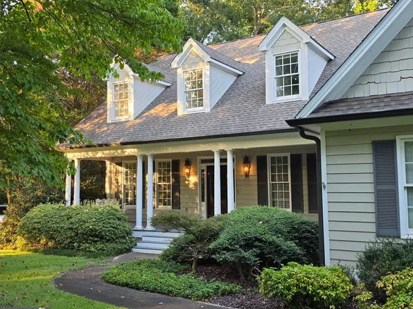 187 Shoreline Cir, Newnan, GA 30263