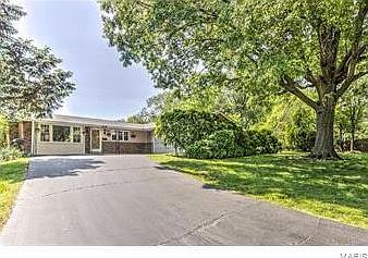 1st image of 2507 Chaucer Ave