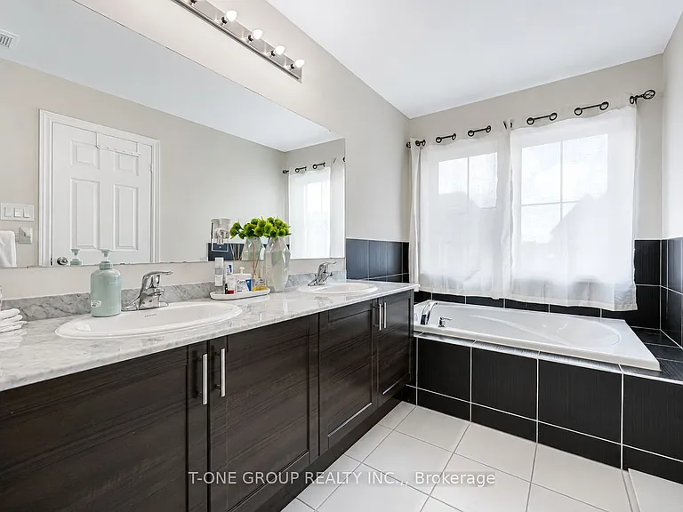 27 Sharbot Ln — Photo 23