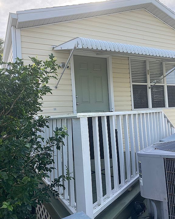1st image of 1029 Nettles Blvd