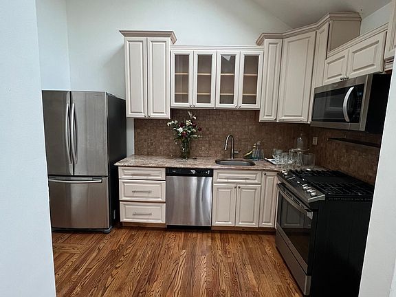 5th image of 1812 121st St #2