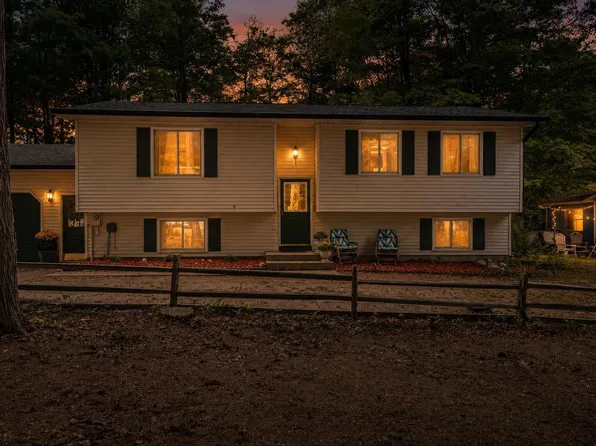 342 Waxwing Dr, Traverse City, MI 49696