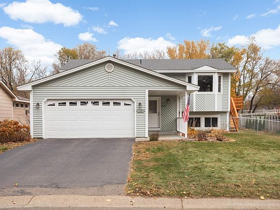 3rd image of 13360 Wellington Cir N