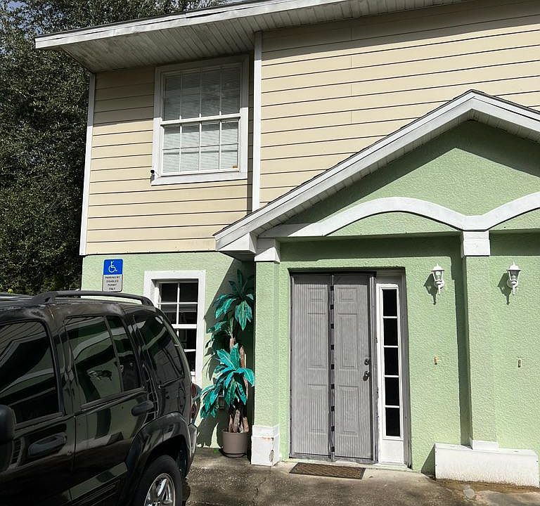 1st image of 139 Jones Ln APT A