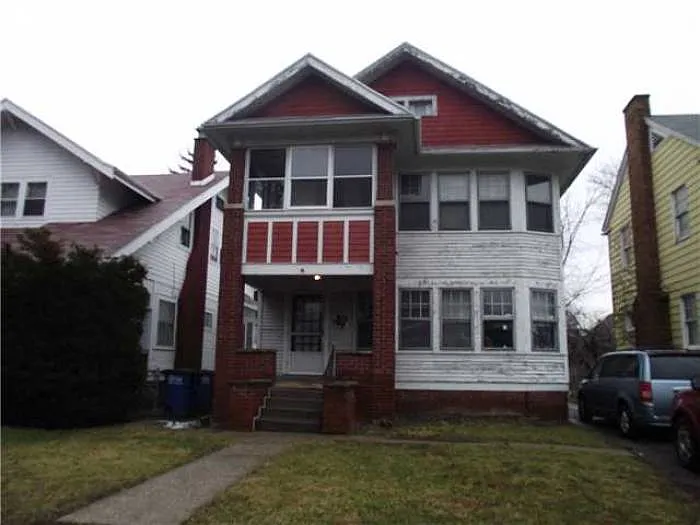 2114 Upton Ave photo 1