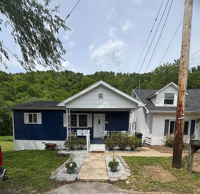 1st image of 102 Cardinal Dr