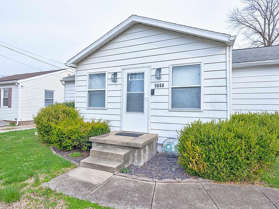 2nd image of 1044 Vanderburgh Ave