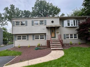 29 Hillside Ave, Clark, NJ 07066