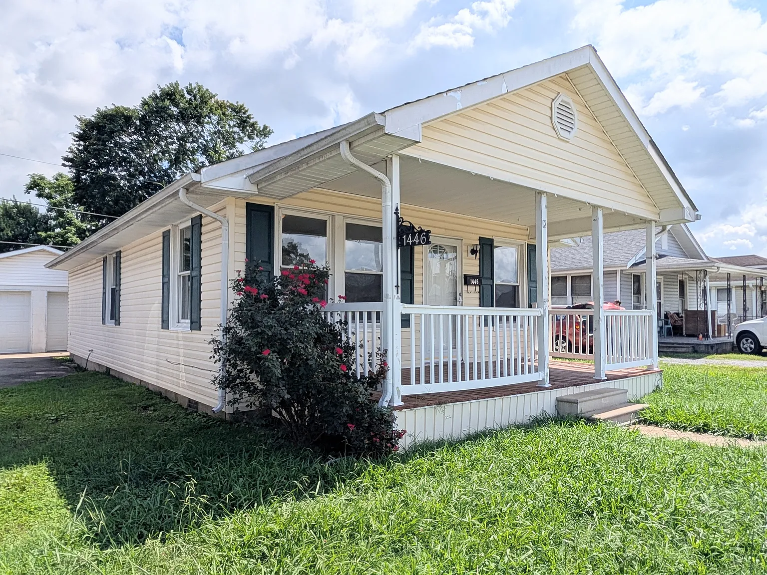 1446 E Sevier Ave — Photo 1
