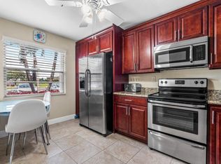 1036 Guildford Dr #B, Boca Raton, FL 33434