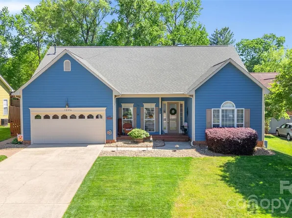 12316 Panthersville Dr, Charlotte, NC 28269