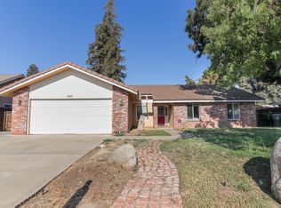 640 N Chinowth St, Visalia, CA 93291