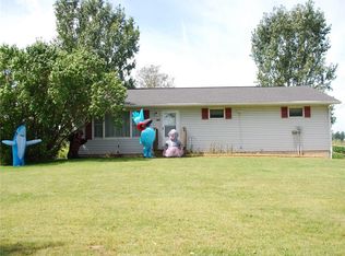 24501 N Hickernell Rd, Springboro, PA 16435