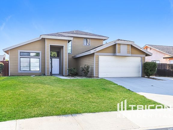 2nd image of 15483 Paseo Carmel