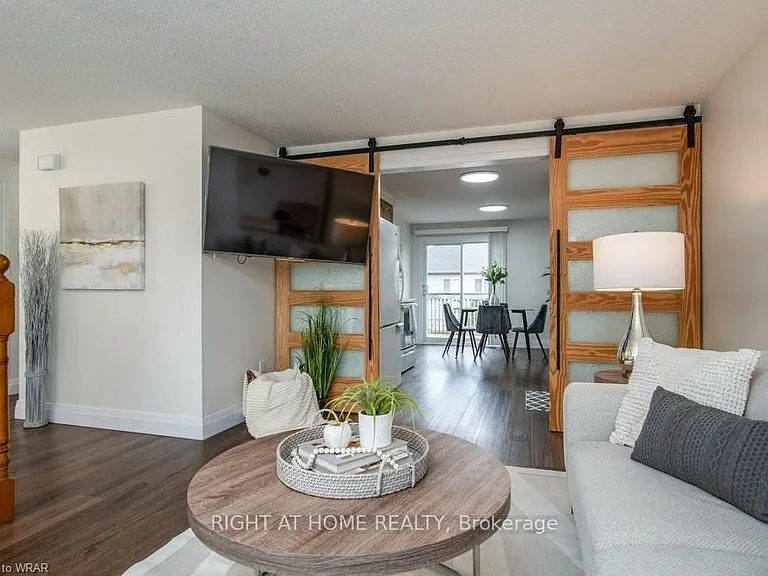 554 Halberstadt Cir — Photo 9