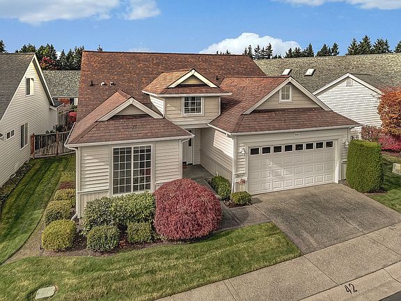 3rd image of 9207 170th St E