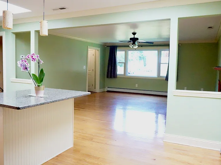 4328 Madison Ave — Photo 2