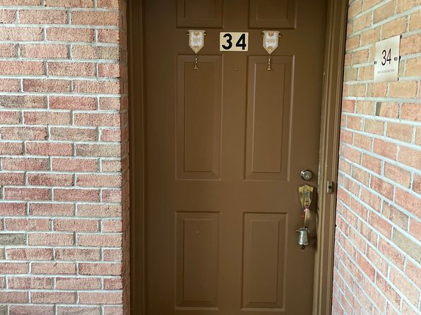 34 Hickory Hollow Ct
