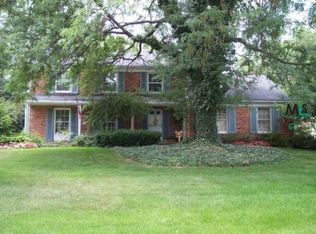 5578 W Shaun Rd, West Bloomfield, MI 48322