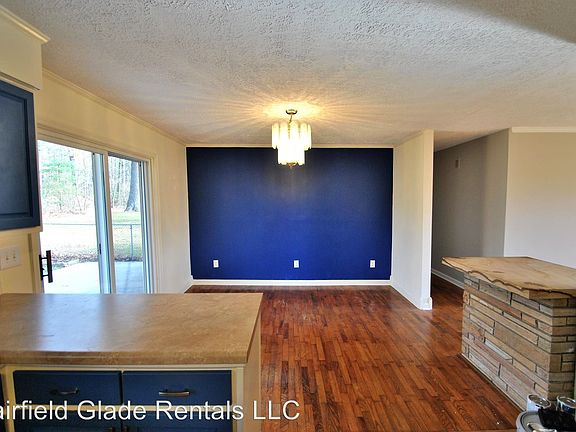 4th image of 344 Halstead Dr