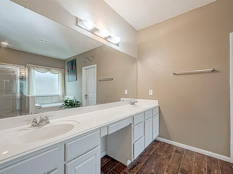 4815 Hackamore Brook Ct — Photo 43