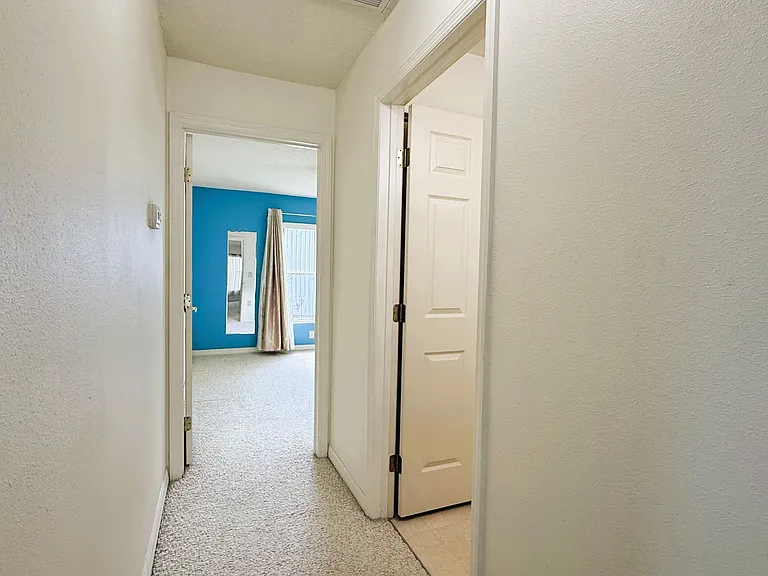 260 Lake Suzanne Dr — Photo 8