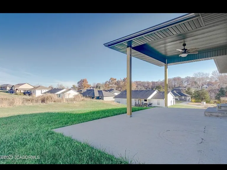 5706 Summerfield Ct — Photo 17