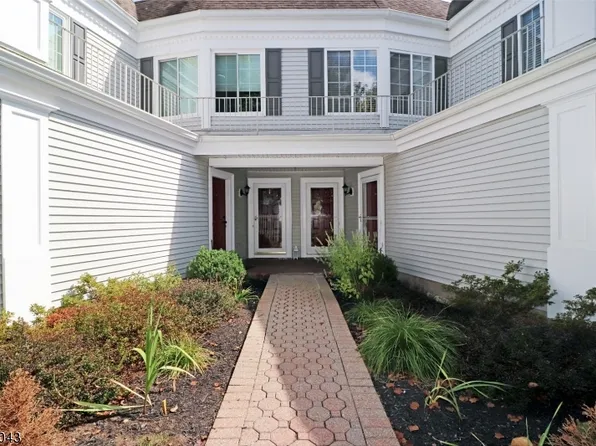 165 Riveredge Dr, Chatham Twp., NJ 07928