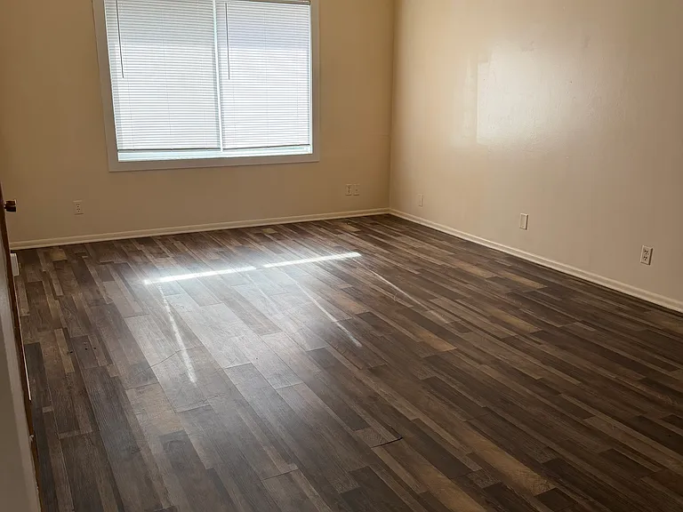 1513 N 48th St #36 — Photo 3