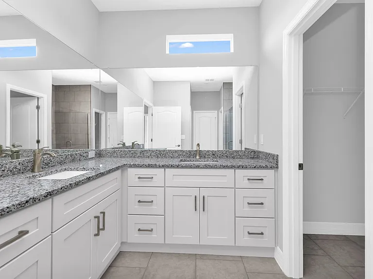 Builder provided photos - actual layout is reversed. Specific finishes may vary.
