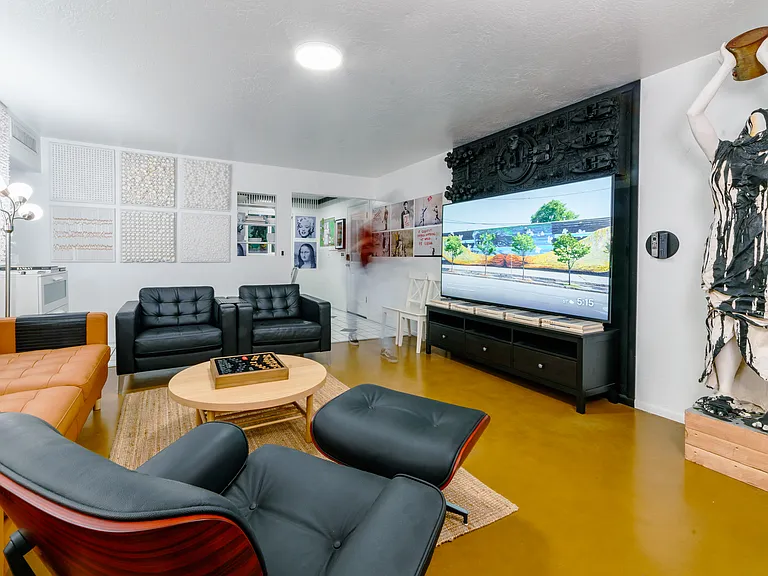 1726 S La Rosa Dr — Photo 14