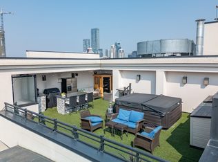 9939 109th St NW #4, Edmonton, AB