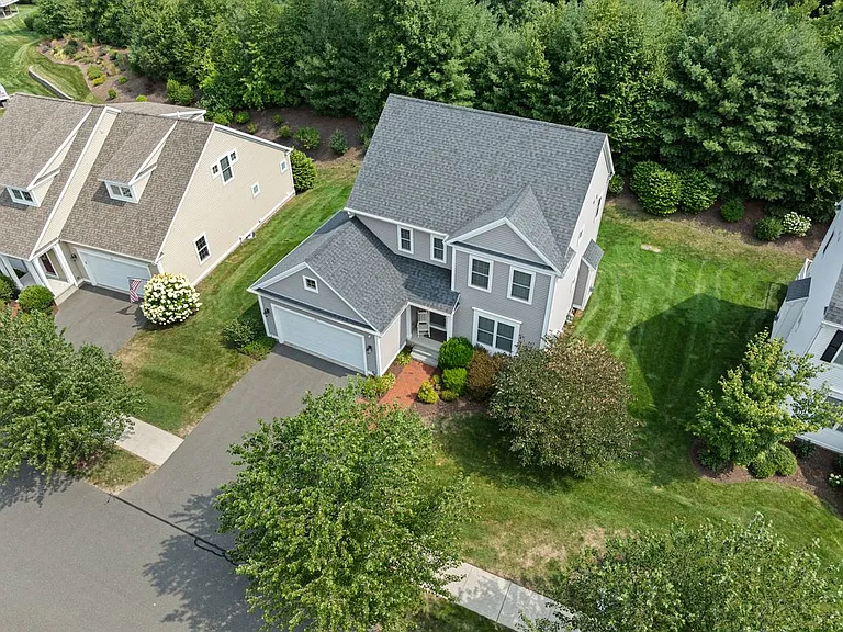 21 Carson Way — Photo 30