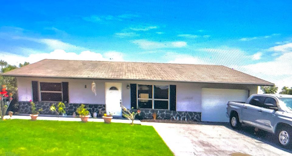 1st image of 6854 Athena Dr