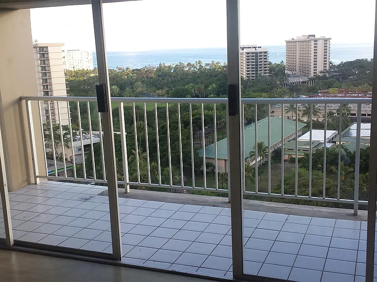430 Keoniana St #1304 — Photo 12