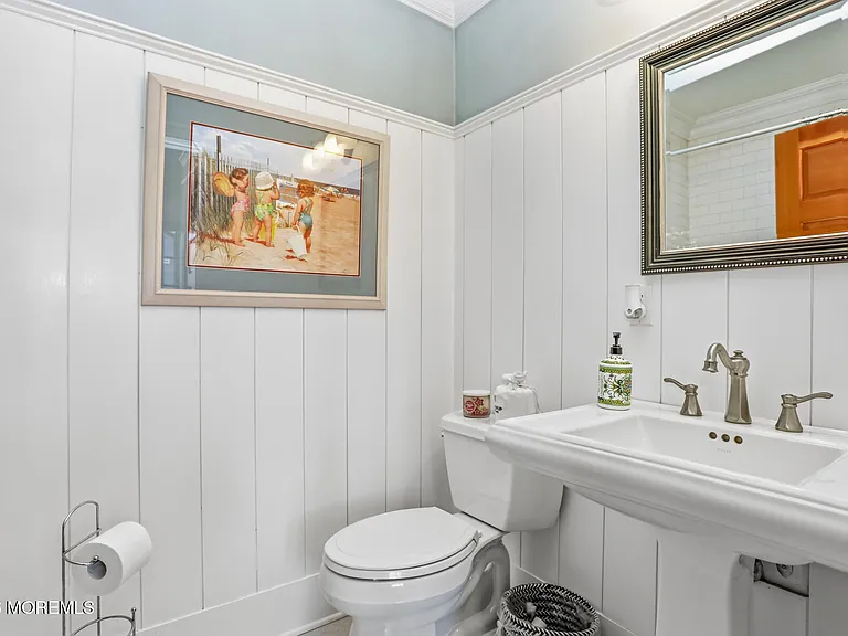 565 Trout Ave — Photo 29