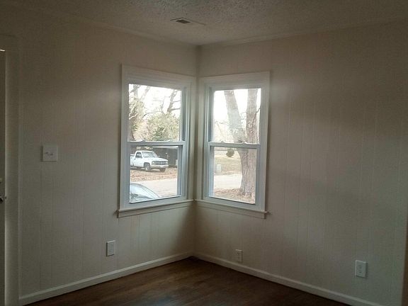 5th image of 11000 E 19th St S