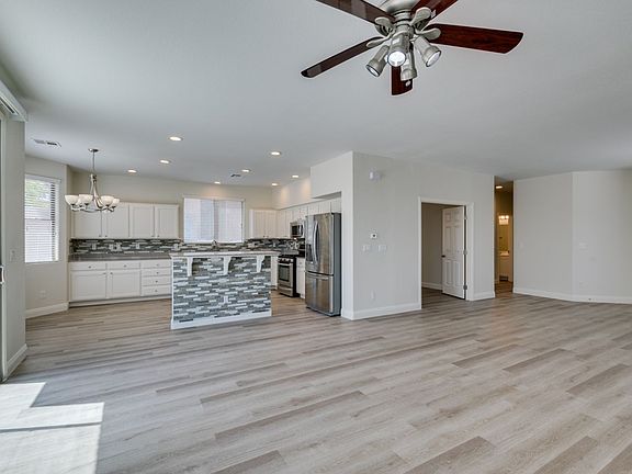 3rd image of 9125 Dorrell Ln